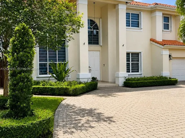 4221 SW 154th Pl, Miami, FL 33185