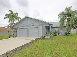 3725 Skyline Blvd, Cape Coral, FL 33914