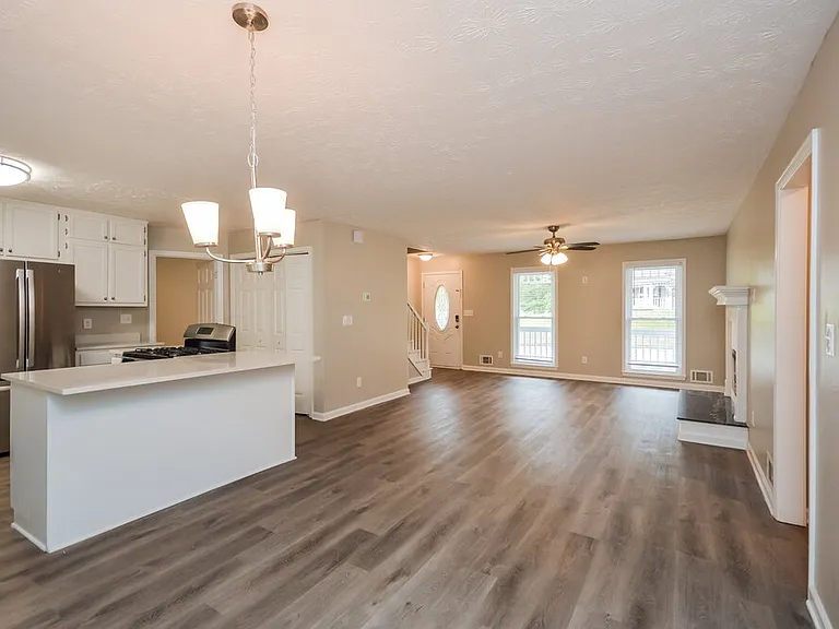 9136 Tara Dr SW — Photo 7