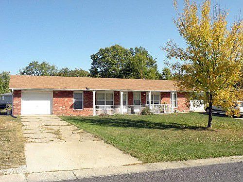 2nd image of 2503 E Oakbrook Dr