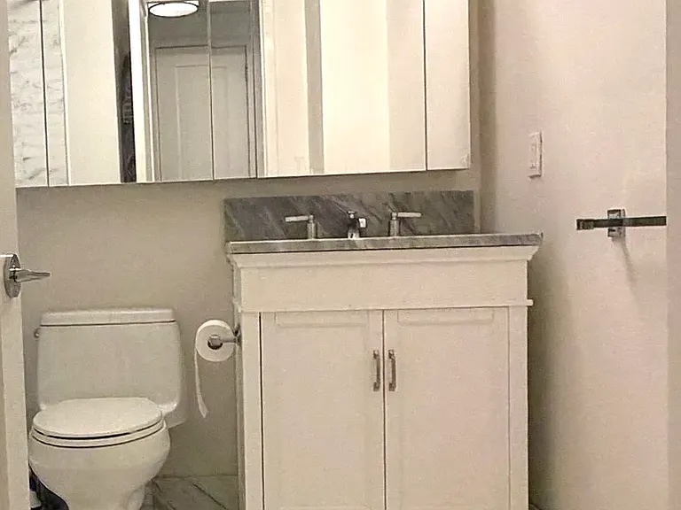 200 E 94th St #305 — Photo 7