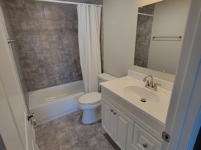 Bailey Road Apartments — Photo 12