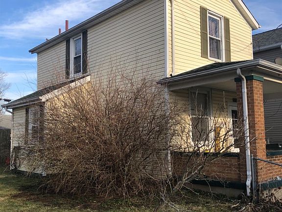 2nd image of 750 Linn St