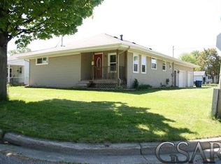 215 W Williams St, Corunna, MI
