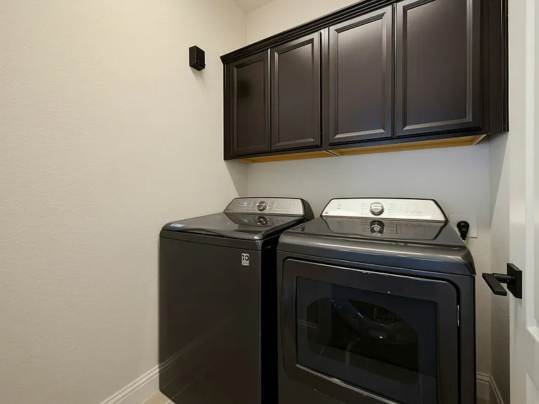 2125 Olivereta Dr — Photo 18