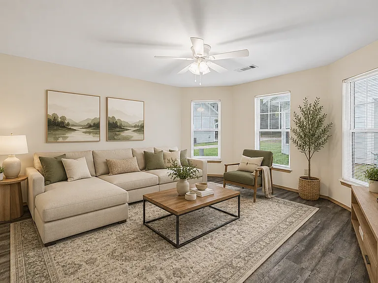 Mariner Pointe — Photo 14