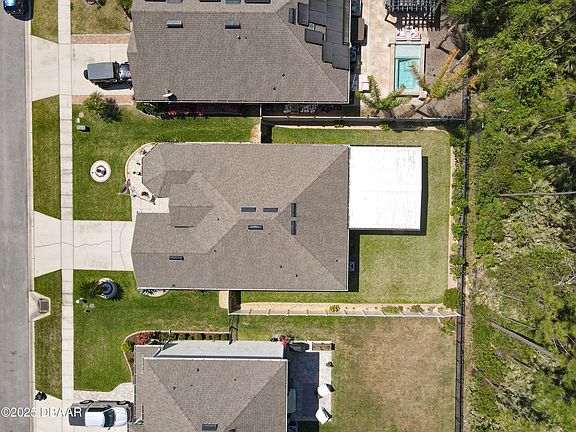 3rd image of 1827 Palmetto Scrub Cir