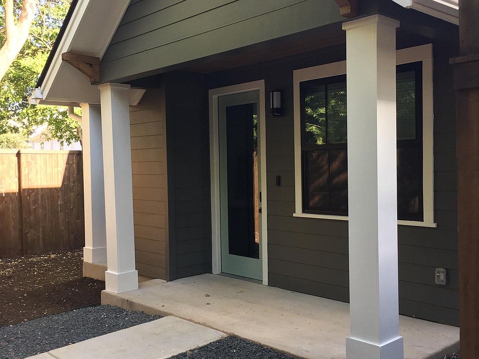 1st image of 1305 Kinney Ave #B