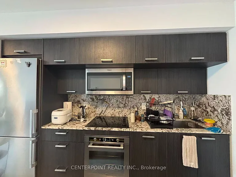 50 McCaul St #707 — Photo 4