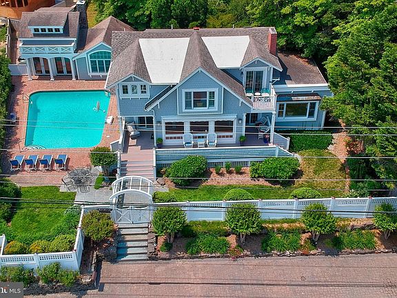 2nd image of 20350 Silver Lake Dr