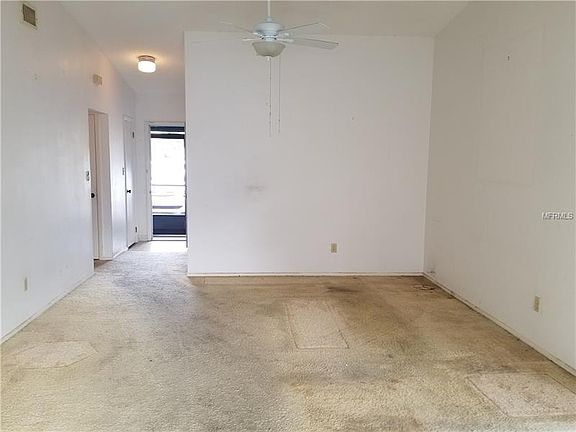 3rd image of 3055 Autumn Ct