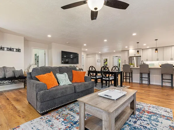 5505 Live Oak Drive, Kelseyville, CA 95451