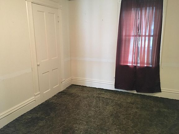 4th image of 928 2nd Ave #B