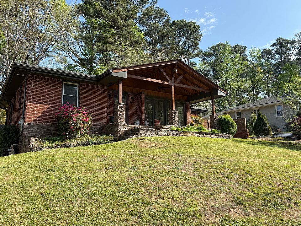 1st image of 1071 Pinedale Dr SE