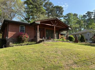 1071 Pinedale Dr SE, Smyrna, GA 30080