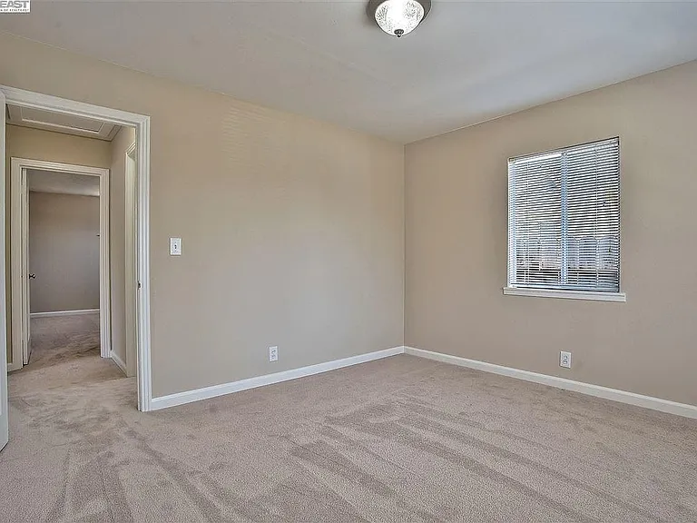255 Medford Ave — Photo 2