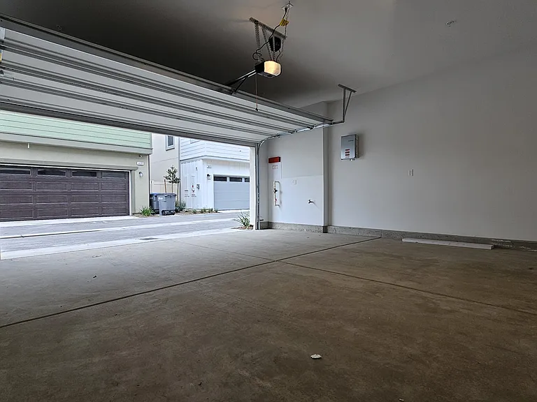 415 Willow Run Ln — Photo 12