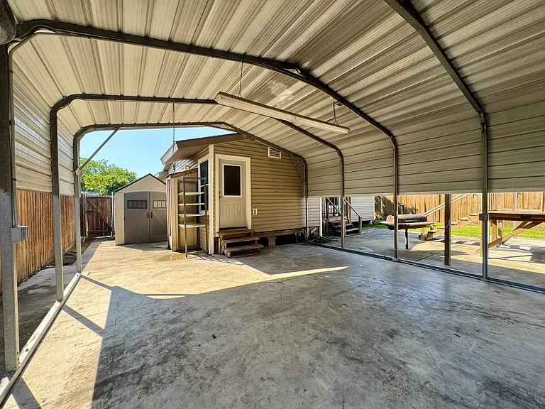 746 Lansdown Dr — Photo 36