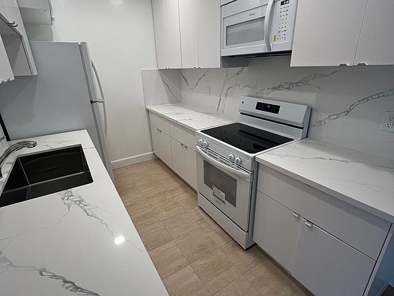 2nd image of 11969 Kiowa Ave APT 16