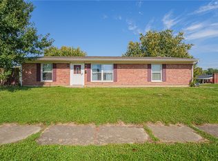 27 Adolpha Ave, New Lebanon, OH 45345