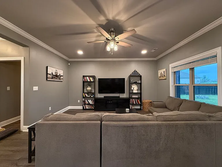 2604 Etna Dr — Photo 11