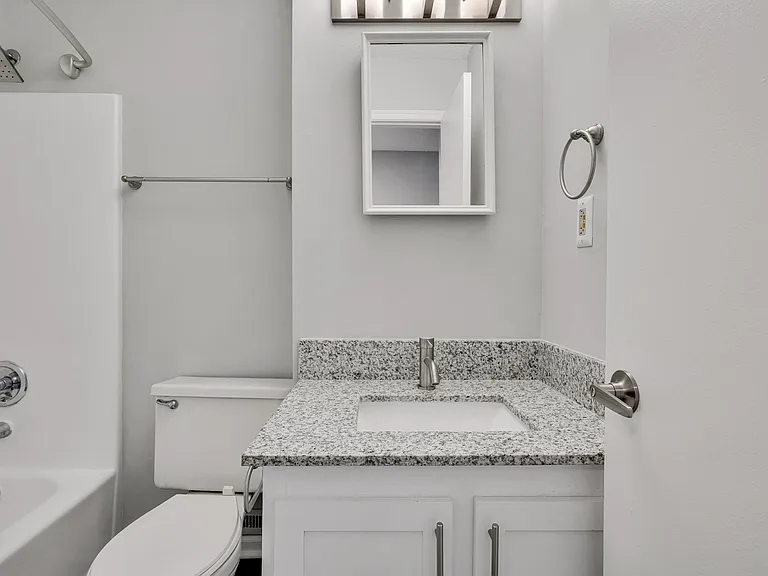 Harbor Station Townhomes — Photo 17