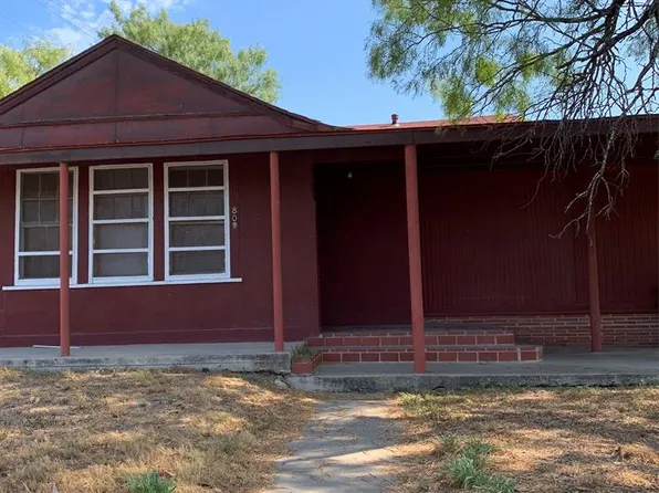 807 W Pena, Carrizo Springs, TX 78834