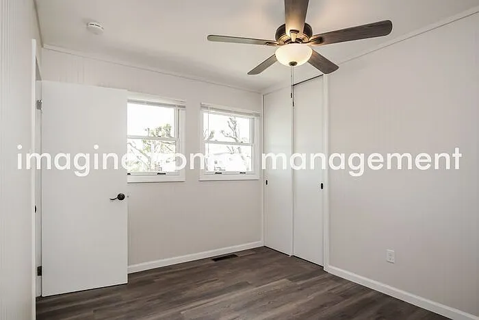 10937 Carlson Dr — Photo 8