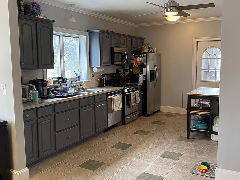 1st image of 137 Blue Hills Pkwy #2