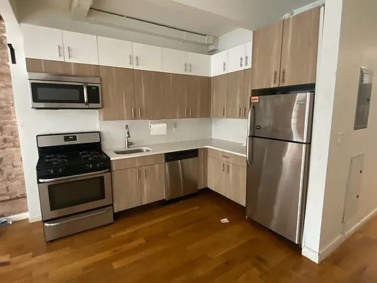 Rented by MySpaceNYC | media 15