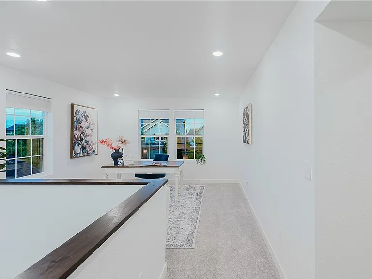 2225 Lombardy St — Photo 14