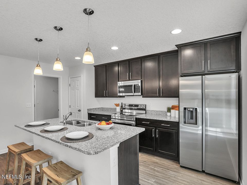 1st image of 8082 SUSIE Street