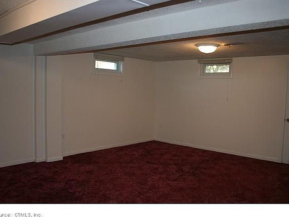 Finished basement with full bath