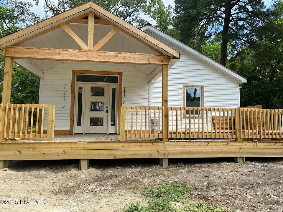 1st image of 880 Ellison Drive