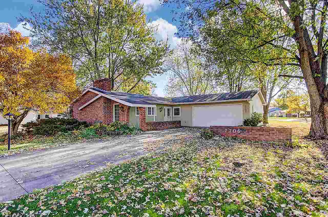 7706 Westminster Dr photo 1