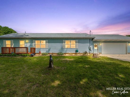 505 Molly Dr, Hastings, MI 49058