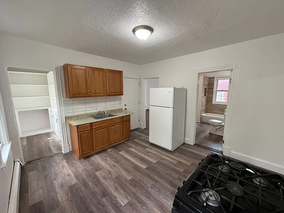 122-124 Shultas Pl