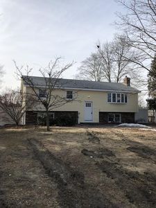 29 Shawnee Rd, Pepperell, MA, 01463