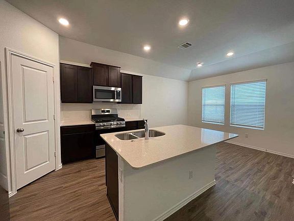 5th image of 1417 Chad Dr