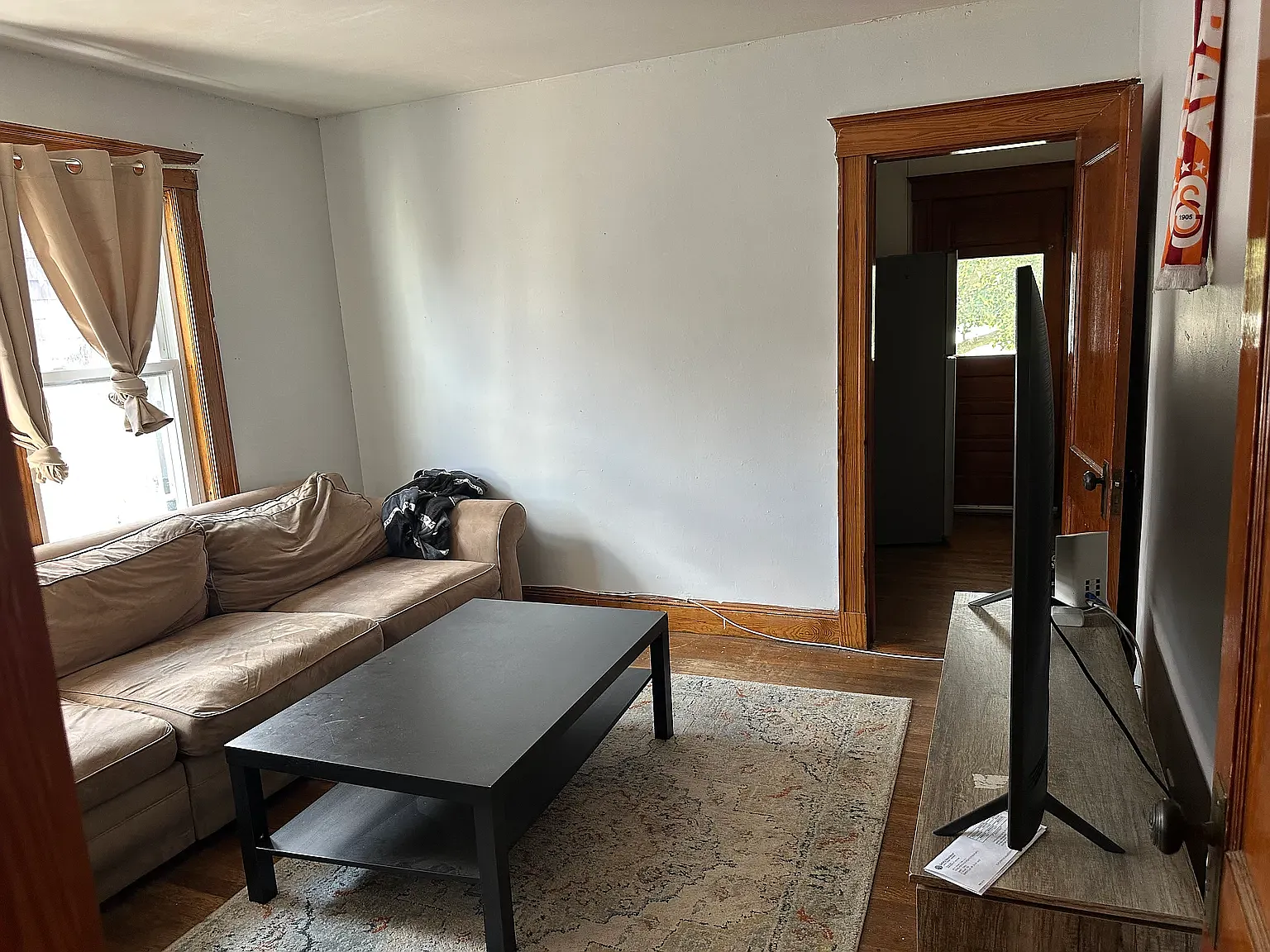3 bed, $3,000 — Photo 4