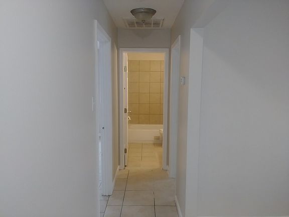 5th image of 2325-2327 Winthrop St #2325