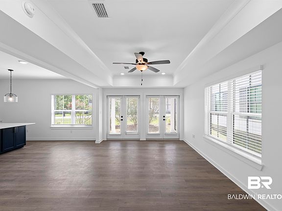 3rd image of 4645 Casablanca Dr