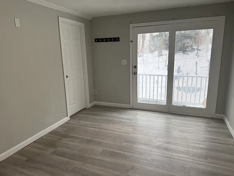 176 Court St #7 — Photo 15