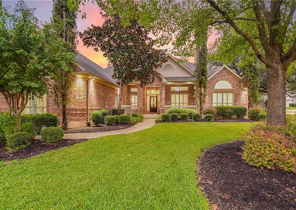 1st image of 10401 Medinah Greens Dr