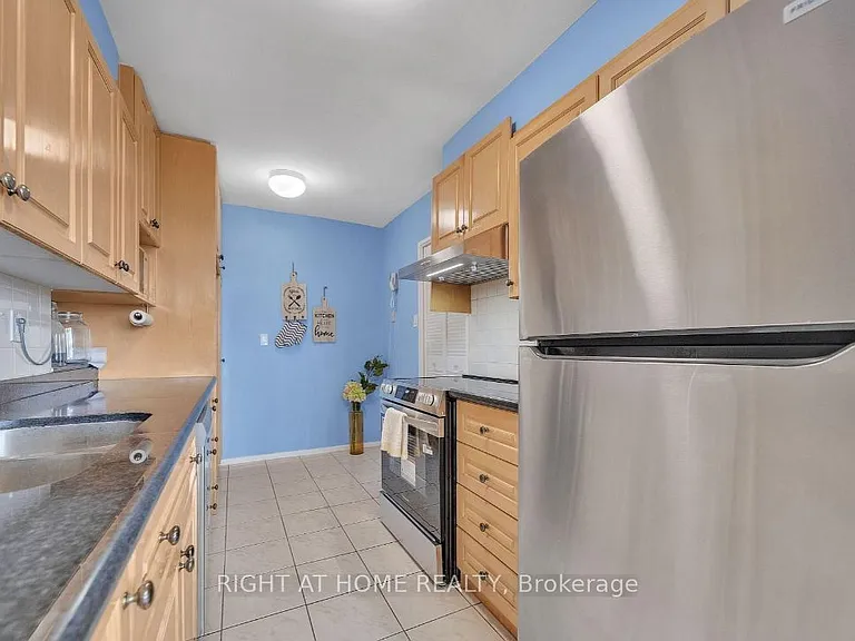 260 W Seneca Hill Dr #1415 — Photo 9