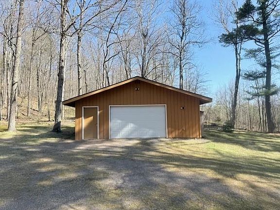 3rd image of 10590 Ole Lake Road