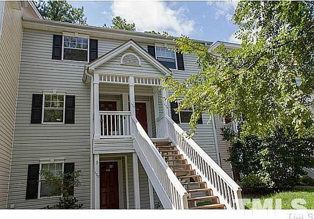 1st image of 132 Kingsbury Dr #132
