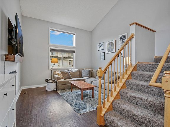 5th image of 673 Kingfisher Ln APT F