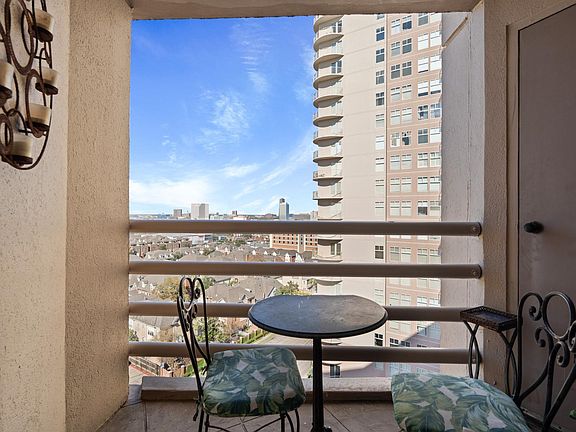5th image of 3525 Sage Rd APT 1412