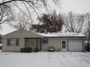 103 Green Ln, Carpentersville, IL 60110